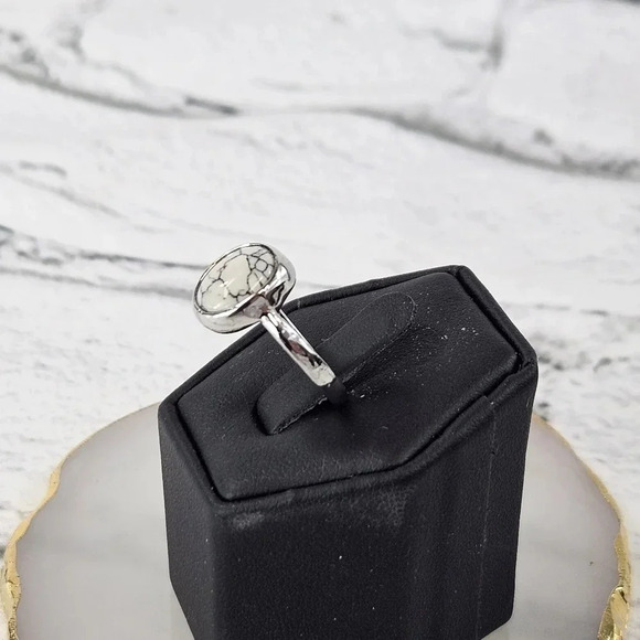 White Adjustable Fashion Ring  Circle A30 - Picture 6 of 11